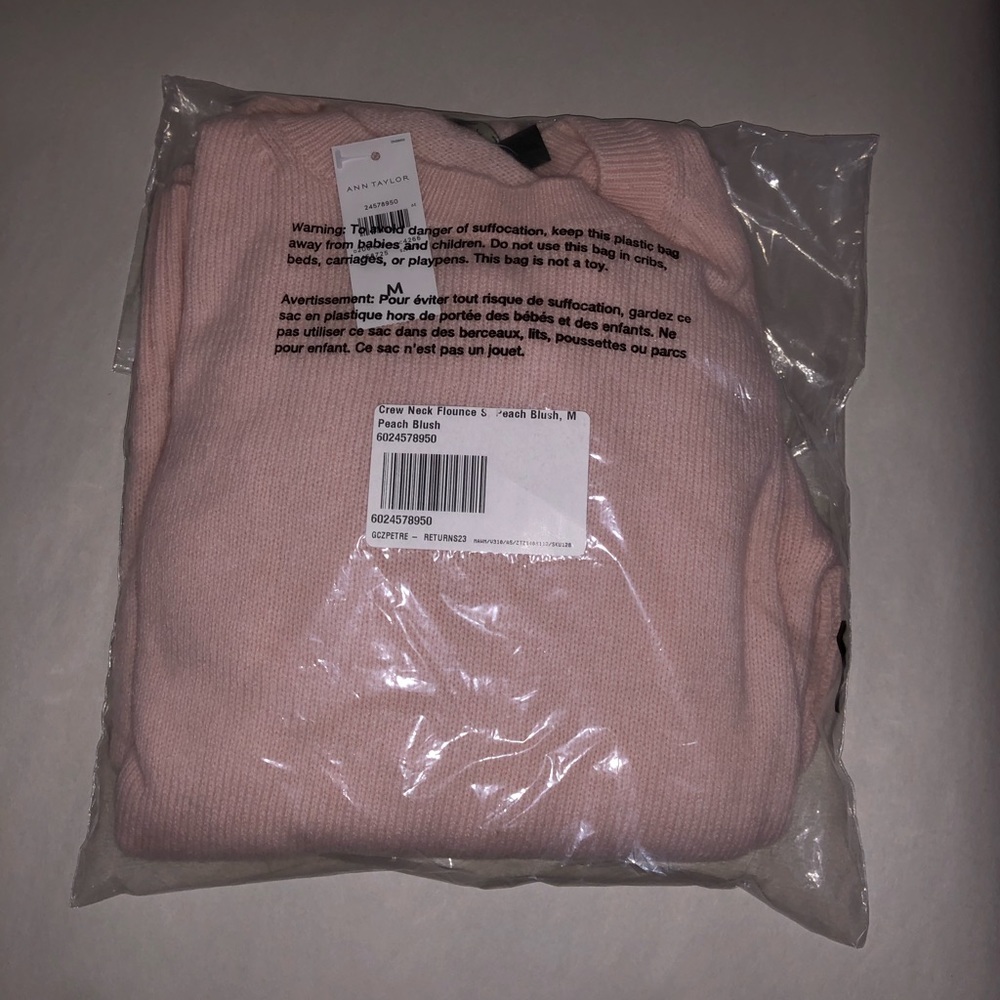 Ann Taylor Flounce Sleeve - Picture 4 of 6